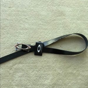 Men’s Oakley golf belt